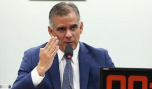 Leur Lomanto Júnior busca ampliar espaço político em Eunápolis e mira novo mandato na Câmara