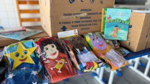 Educação de Eunápolis ganha reforço com novos kits de brinquedoteca nas escolas municipais